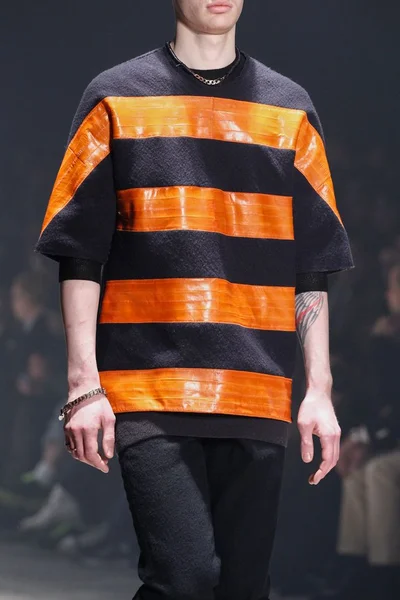 Look 73